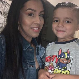 Meet your Posher, Yesica